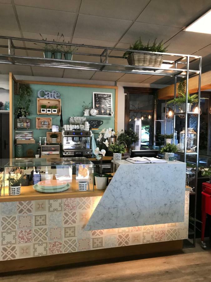 海湾酒店 Mandelieu 外观 照片